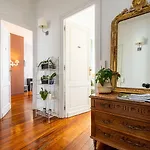 Alojamento de Acomodação e Pequeno-almoço La Halte Montaigne 3*
