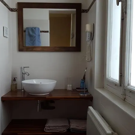 La Halte Montaigne Bed and Breakfast 2*