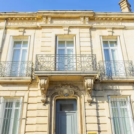 Bed & Breakfast La Halte Montaigne 3*