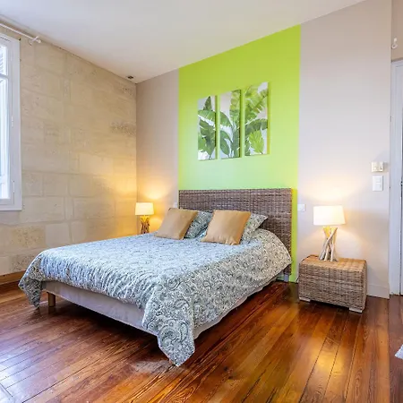 ベッド・アンド・ブレックファスト La Halte Montaigne