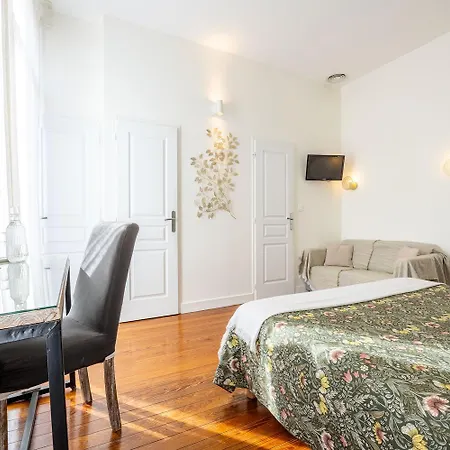 La Halte Montaigne 3*