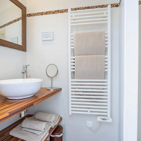 La Halte Montaigne Bed & Breakfast 3*