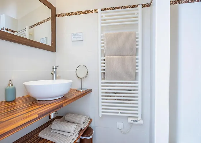 La Halte Montaigne Bed & Breakfast 3*