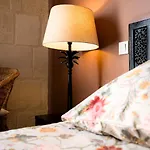 La Halte Montaigne Bed & Breakfast